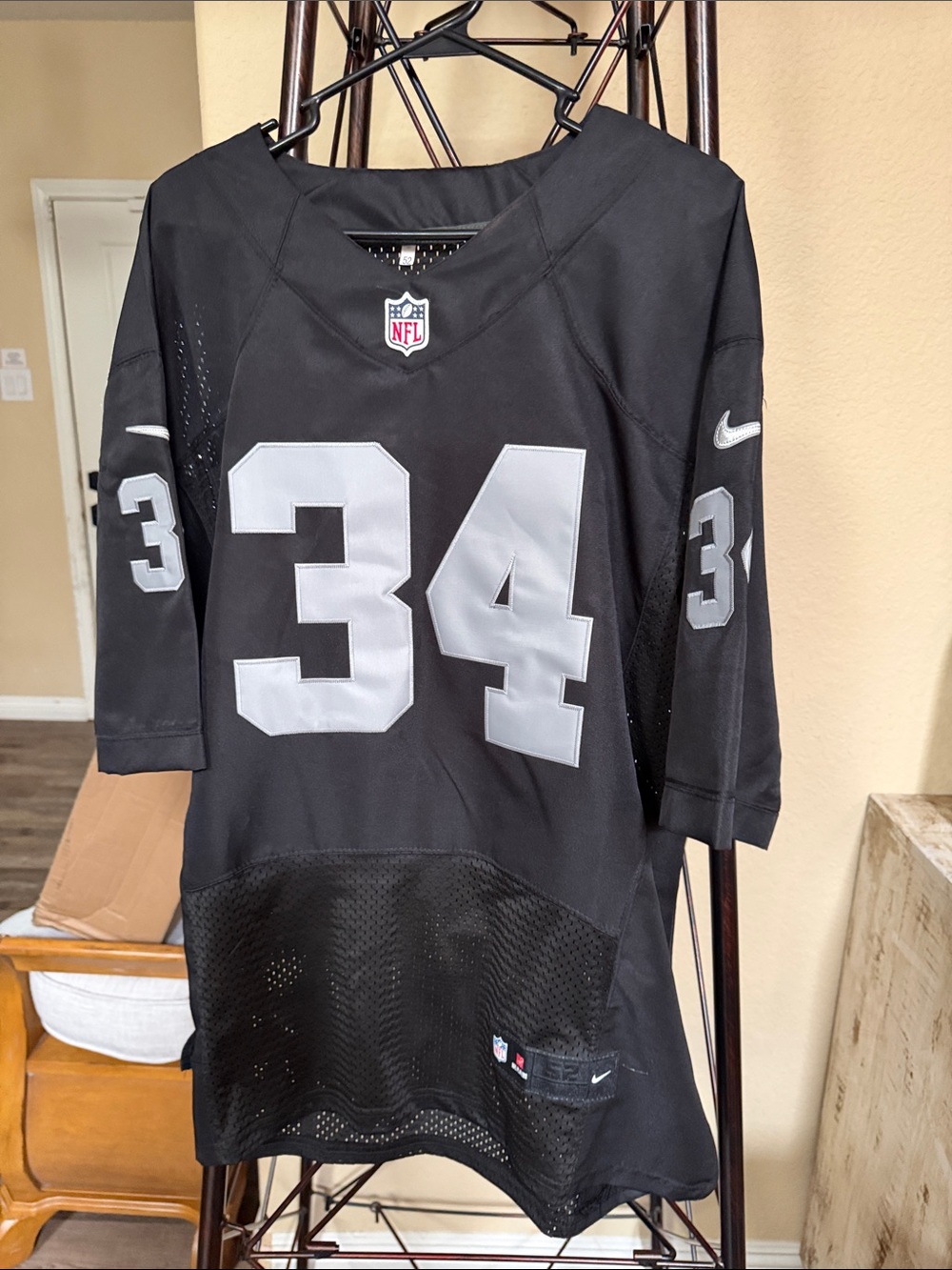 Nike Men’s Black #34 NFL Raiders Jersey